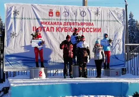 Пьедестал в Чусовом наш