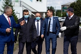 Министр спорта посетил спортивную школу им. олимпийского чемпиона Ф.П. Симашева
