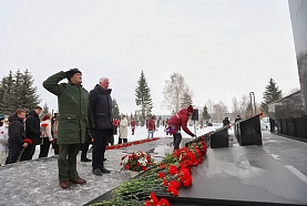 Быть достойными памяти героев 